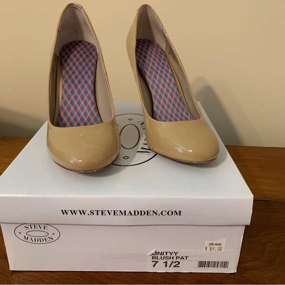 Steve Madden women’s pumps